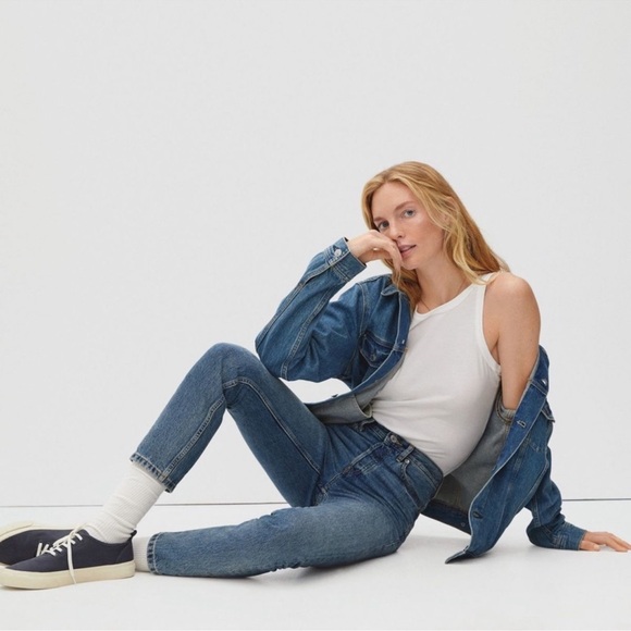 Everlane 90’s Cheeky Jean - Picture 5 of 10